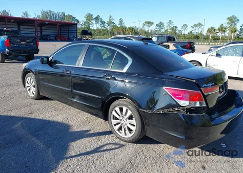 2012 Honda Accord 2.4 Ex-L z USA, uszkodzony, nr VIN 1HGCP2F88CA033992